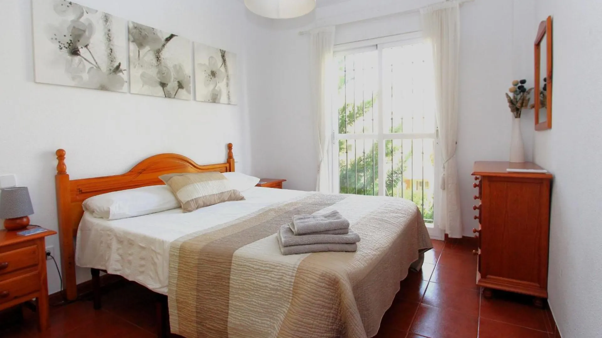 Valparaiso Apartment Burriana Beach Nerja Spain